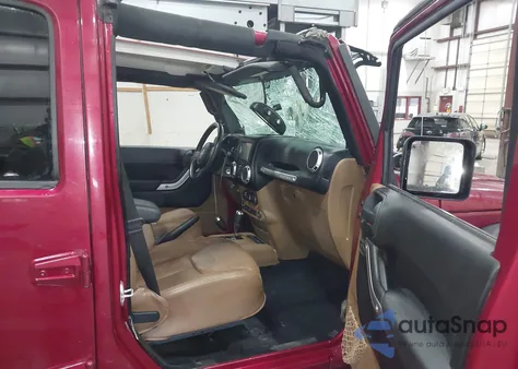 2013 Jeep Wrangler Unlimited Rubicon z USA, uszkodzony, nr VIN 1C4BJWFG4DL598983